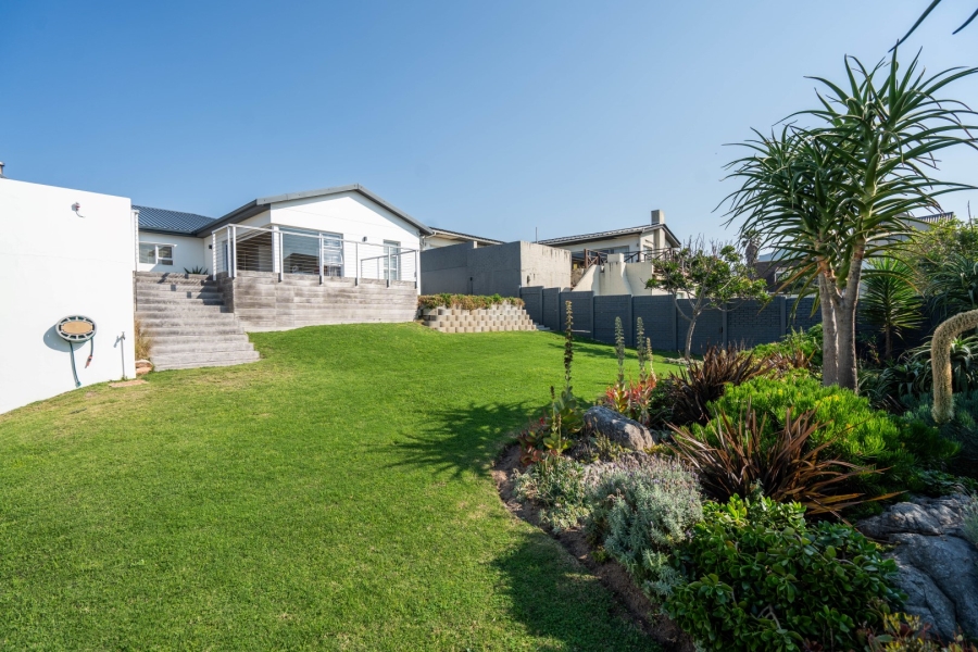 4 Bedroom Property for Sale in West Beach Eastern Cape